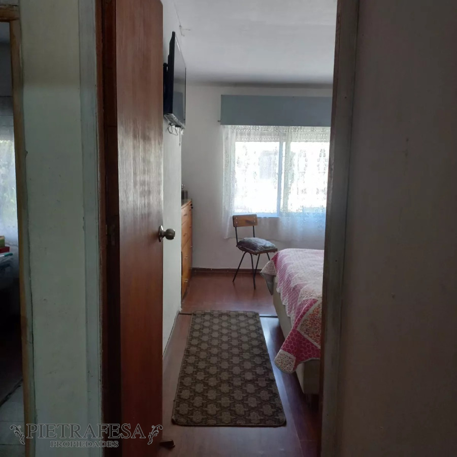 Casa ID.12250 - Casa en venta 2 dormitorios, 2 baños, patio-Colón 