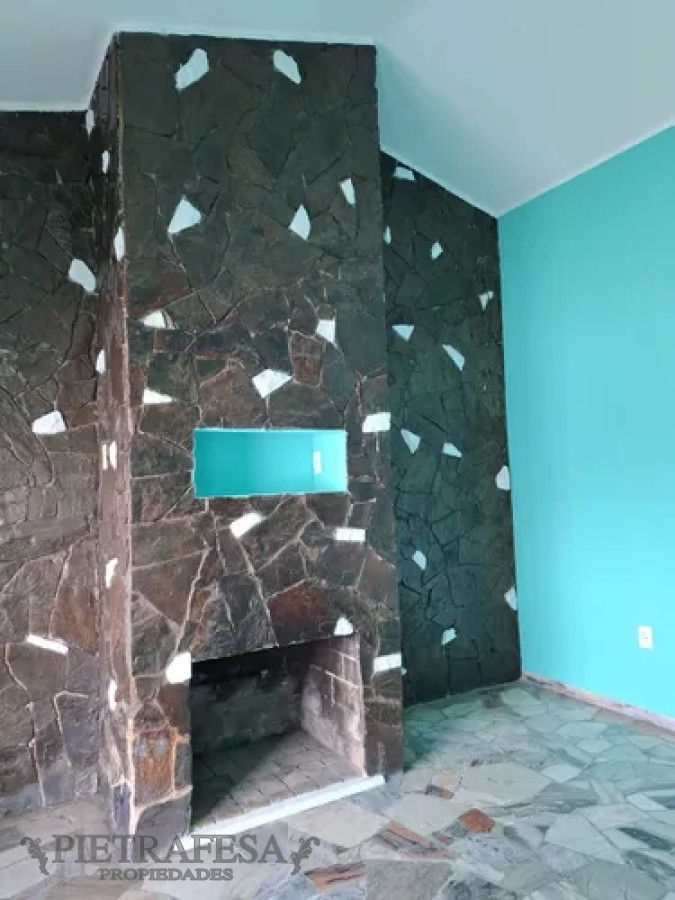 Casa ID.13054 - Casa en alquiler, 3dormitorios, 1baño, patio. Jardines del Hipódromo. 