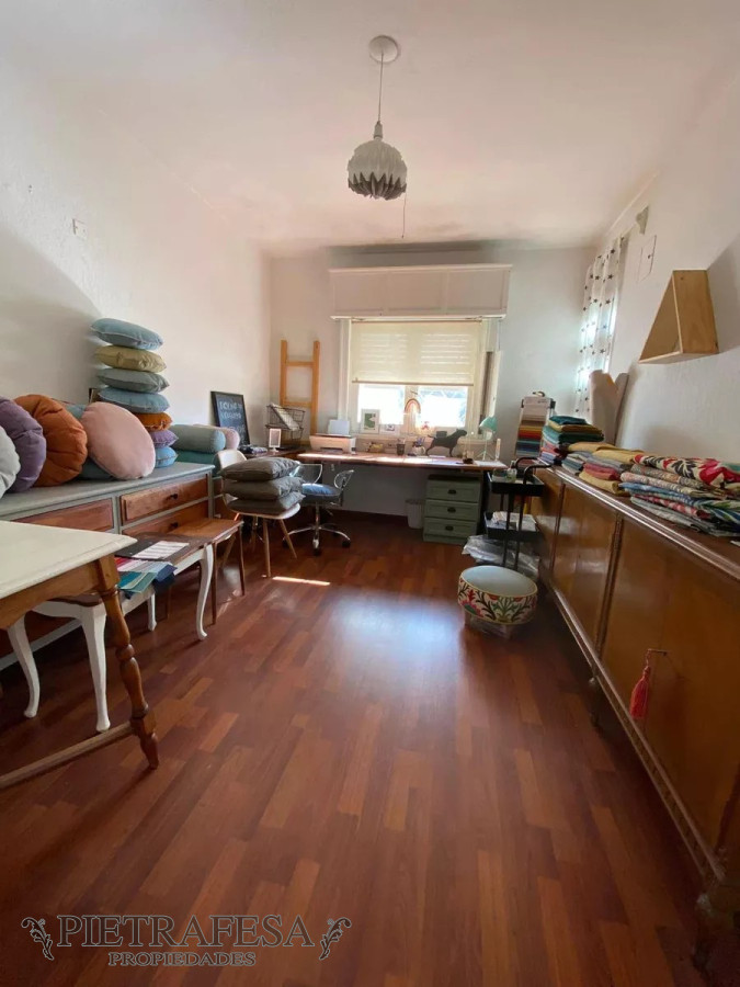 Casa ID.7114 - Casa en venta 4 dormitorios, 2 baños, patio y garaje-Aureliano Rodríguez Larreta-Jacinto Vera