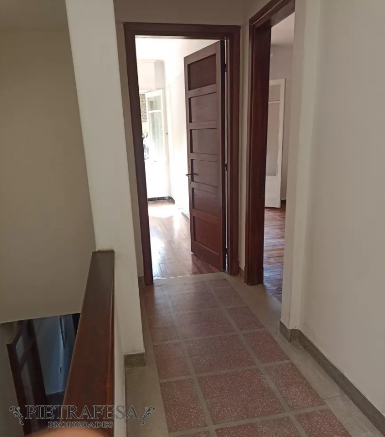 Casa ID.12164 - Casa en venta 4 dormitorios, 2 baños, azotea, unión