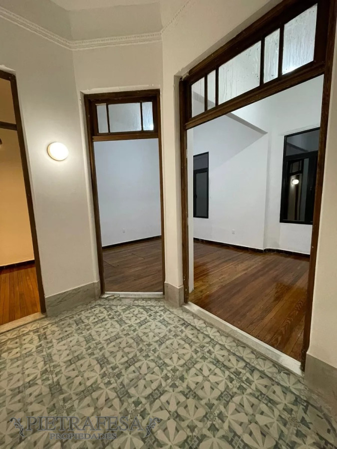 Casa ID.6490 - Casa en venta 3 dormitorios, 1 baño y azotea- Paysandú- Cordón