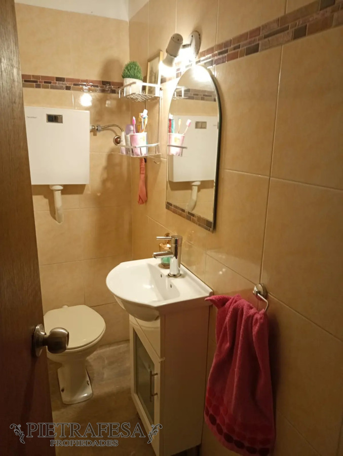 Casa ID.6867 - Casa en venta 3 dormitorios, 2 baños y patio con parrillero-Joaquín de Salterain -Cordón