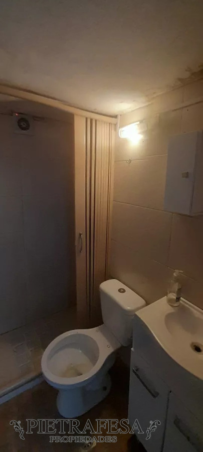 Casa ID.11239 - Casa en venta, 5 dormitorios, 1 baño-Aguada