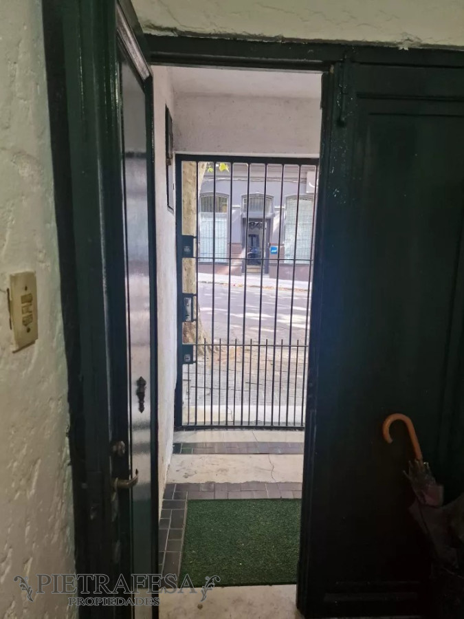 Casa ID.11328 - Casa en venta, 3 dormitorios, 3 baños, patio-Cordón 