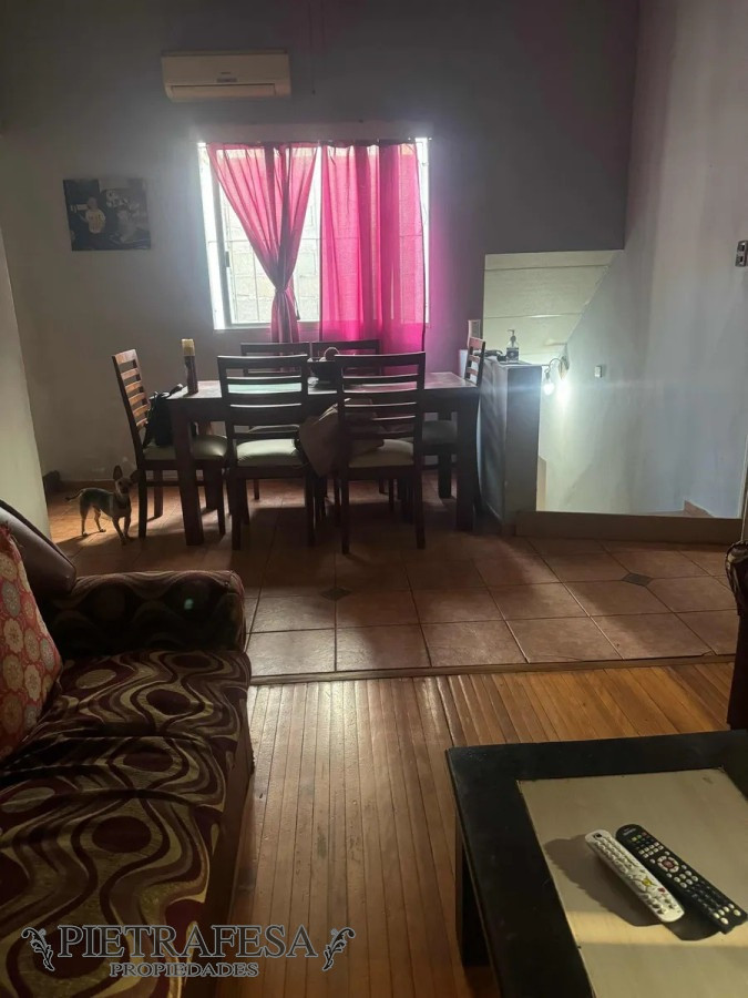 Casa ID.13622 - Ph de altos en venta 3 dormitorios, 2 baños, azotea-Villa Muñoz 