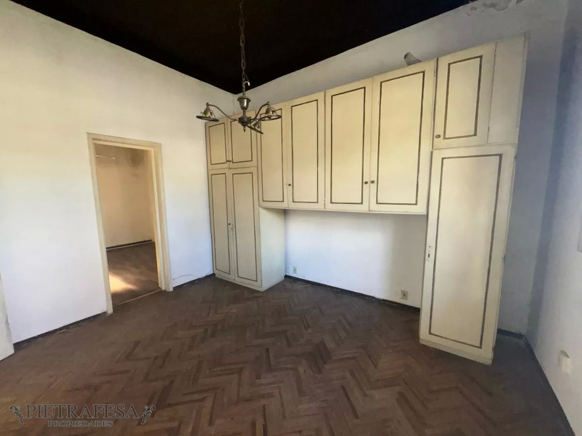 Casa ID.11230 - Casa en venta, 3 dormitorios, 1 baño, patio, azotea con parrillero - Buceo
