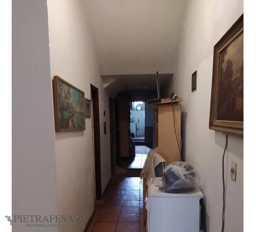 Casa ID.5527 - Casa en venta 5 dormitorios, 3 baños, fondo y cochera- Larravide- Unión 