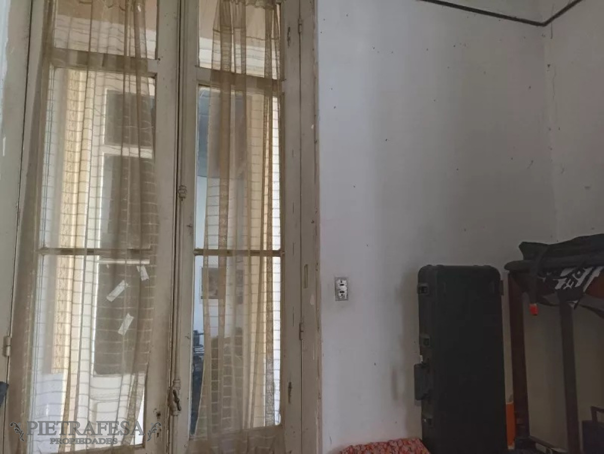 Casa ID.11035 - Casa en venta 4 dormitorios, 2 baños, patio-Reducto