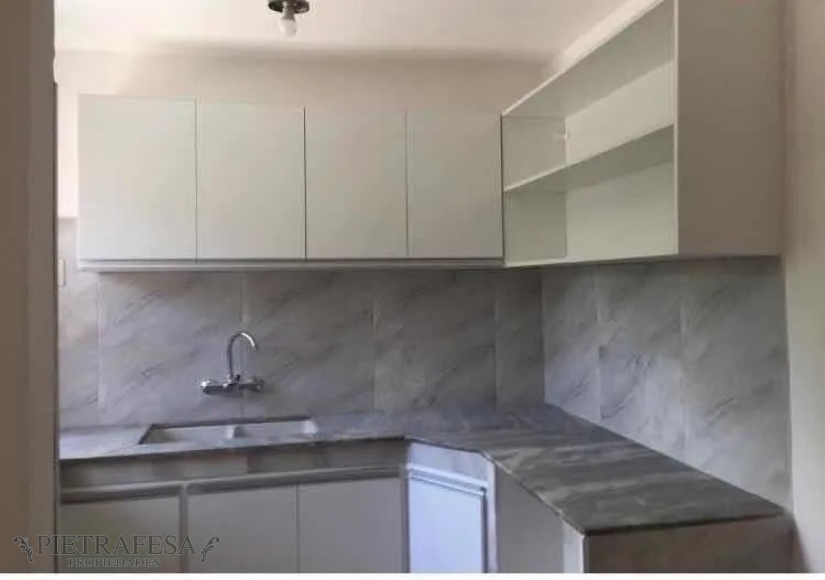 Casa ID.3342 - Casa en venta con renta 3 dormitorios 2 baños, fondo con parrillero y garaje-Costa Rica-Carrasco