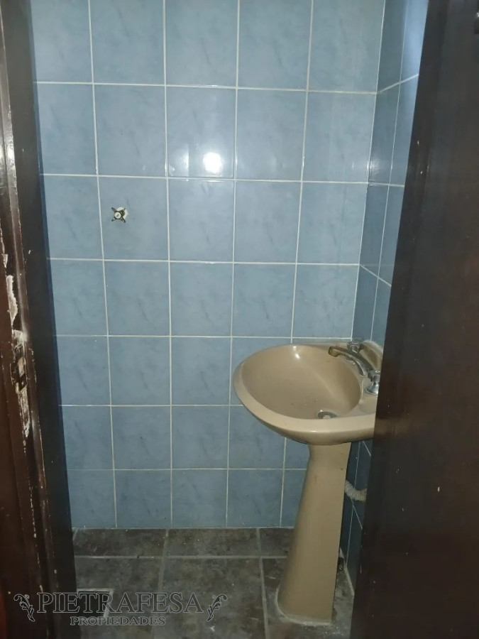 Casa ID.13465 - Casa en venta 3 dormitorios, 2 baño, azotea-La Comercial