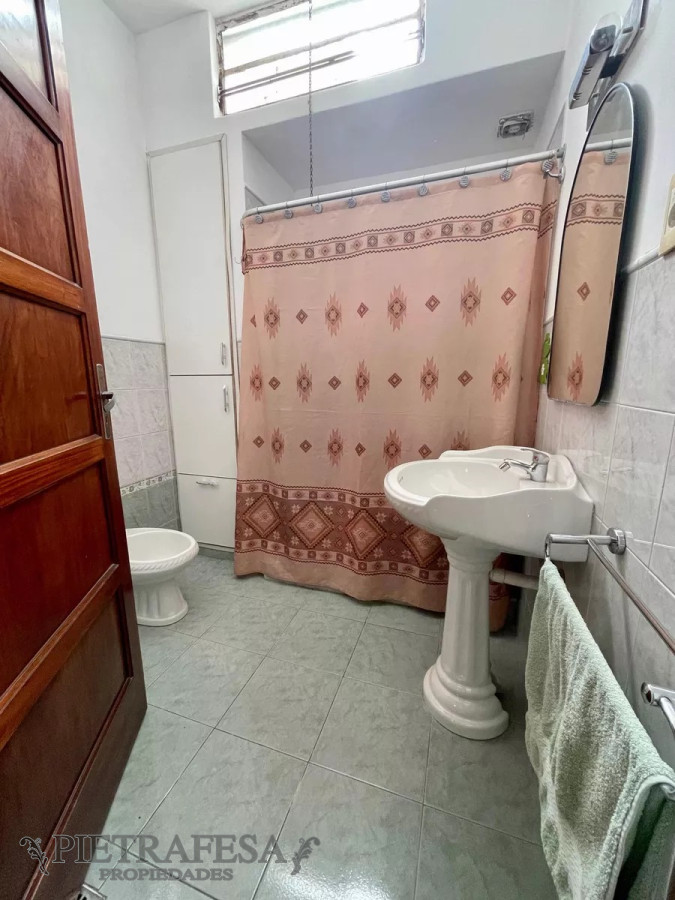 Casa ID.12082 - Casa en venta 4 dormitorios, 2 baños, gje- Buceo
