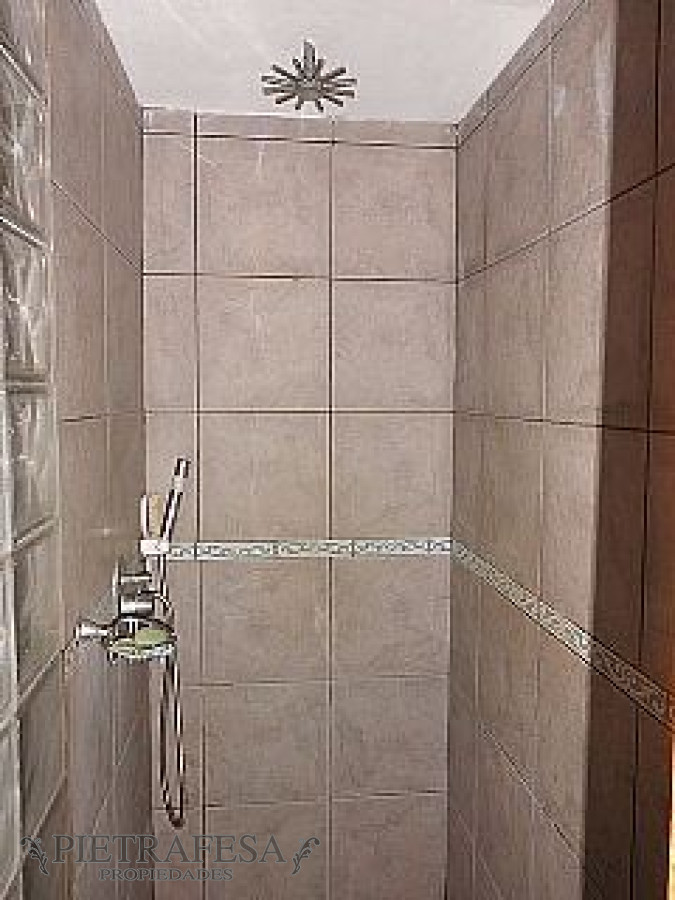 Casa ID.204 - Dos casas en venta 5 dormitrios 2 baños cochera Lagomar