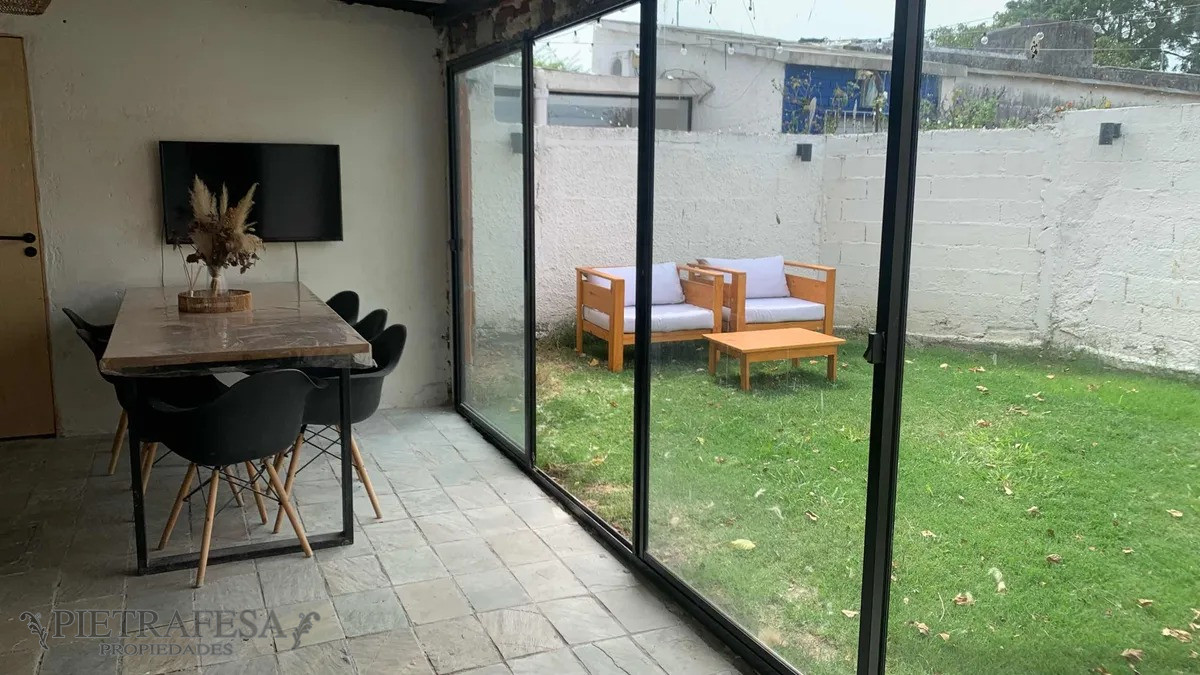 Casa ID.13503 - Casa en venta 1 dormitorios, 2 baños, patio, cochera- Maroñas 