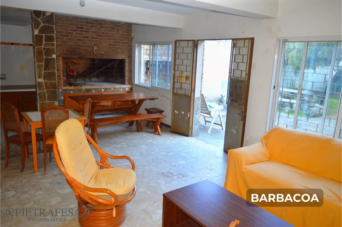 Casa ID.11661 - Casa en venta 4 dorm, 3 baños, barbacoa, gje-Malvin 
