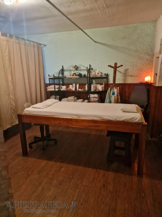 Casa ID.11328 - Casa en venta, 3 dormitorios, 3 baños, patio-Cordón 