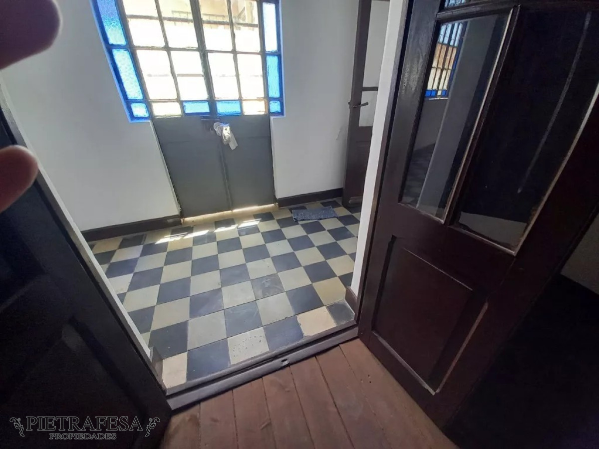 Casa ID.8386 - Casa en venta 3 dormitorios, 1 baño, patio y azotea-Ing Manuel Rodríguez Correa-Aires Puros