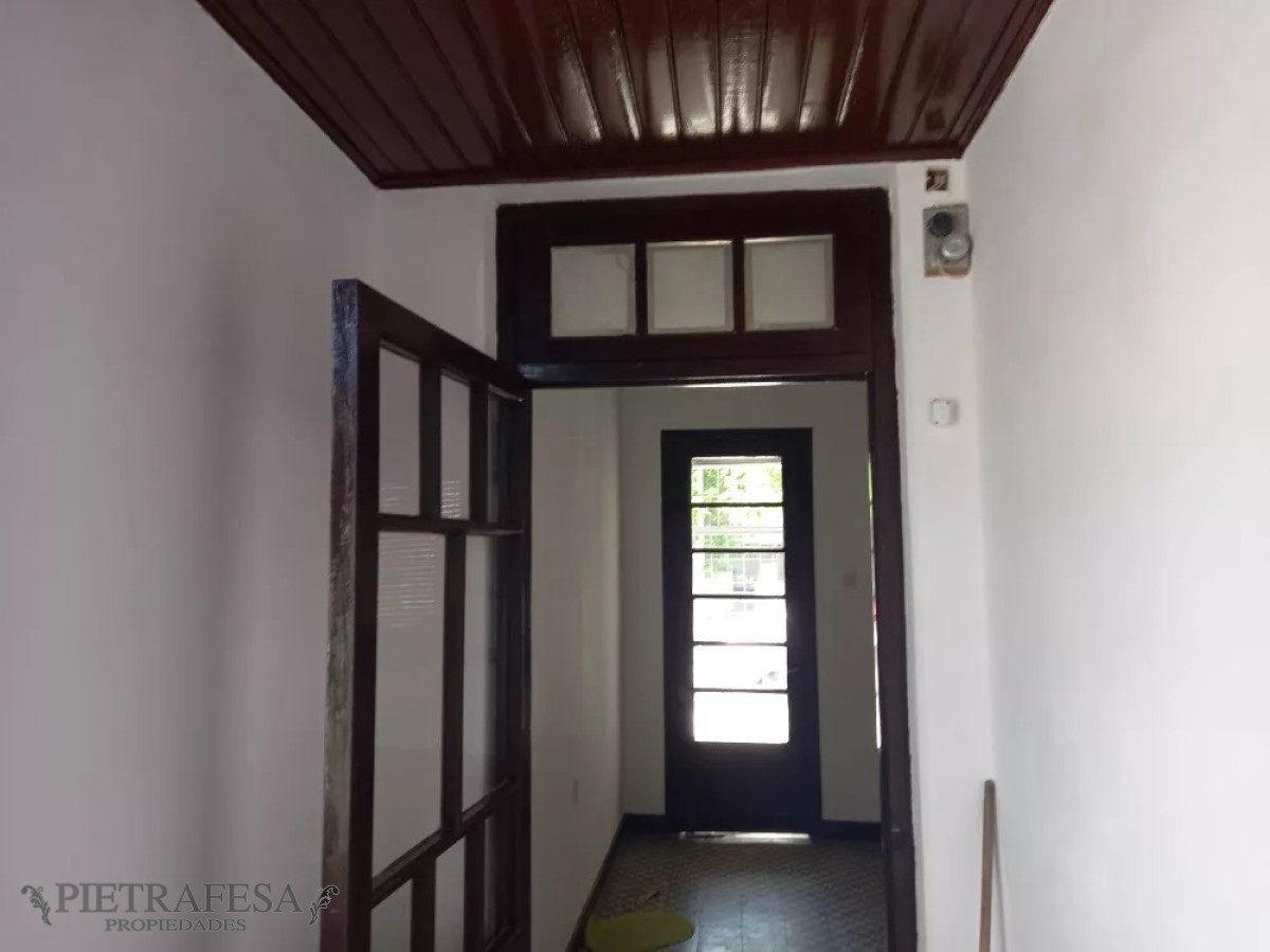 Casa ID.8386 - Casa en venta 3 dormitorios, 1 baño, patio y azotea-Ing Manuel Rodríguez Correa-Aires Puros