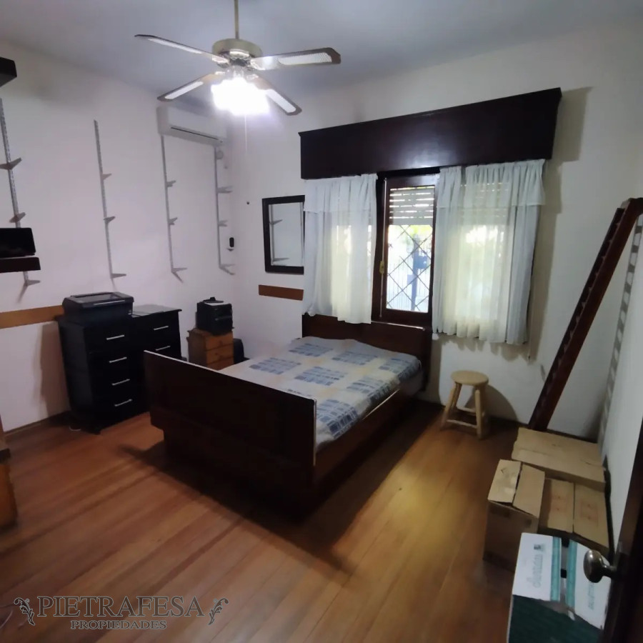 Casa ID.11507 - Casa en venta 3 dormitorios, 2 baños, barbacoa, cochera-Aires Puros