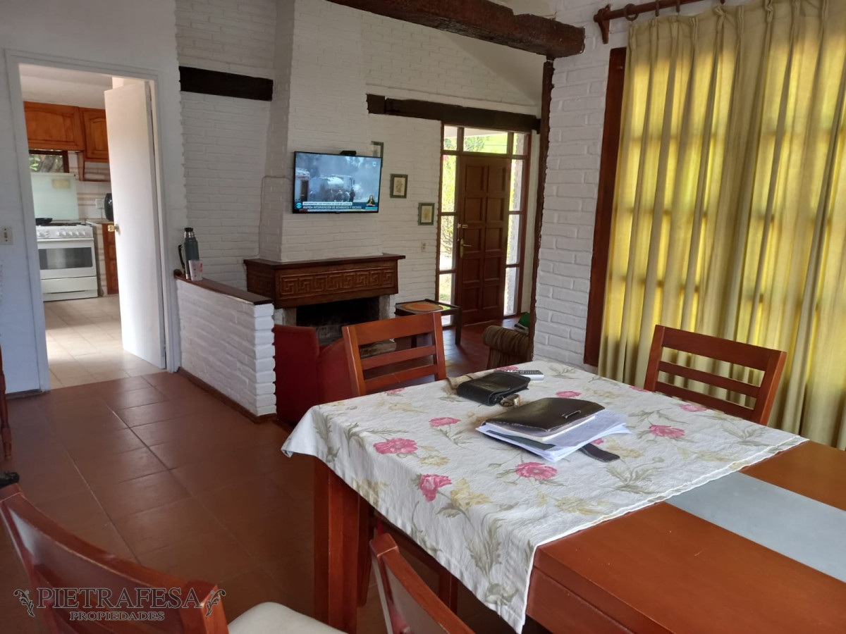 Casa ID.7345 - Casa en venta 4 dormitorios, 3 baños, fondo barbacoa y garaje-Parada 23 -Punta del Este 
