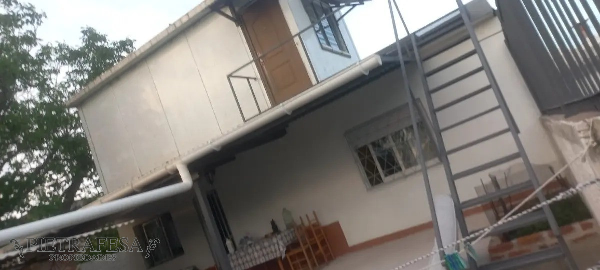 Casa ID.6834 - Casa en venta 3 dormitorios, 2 baños, patio y patio con parrillero-Maria Orticochea-Prado