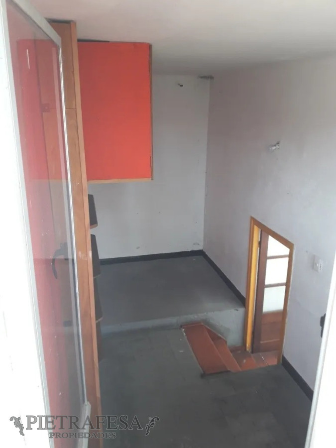 Casa ID.4088 - Casa en venta con renta 2 dormitorios 1 baño con azotea - Ferrer Serra - Tres Cruces