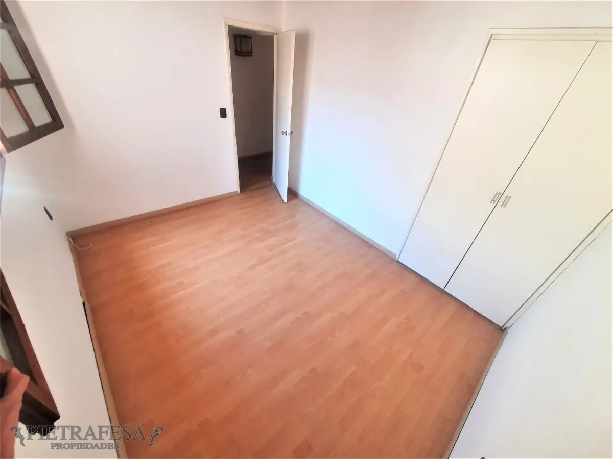 Casa ID.1868 - Venta casa dúplex con renta 2 dormitorios 1 baño- Minas- Palermo