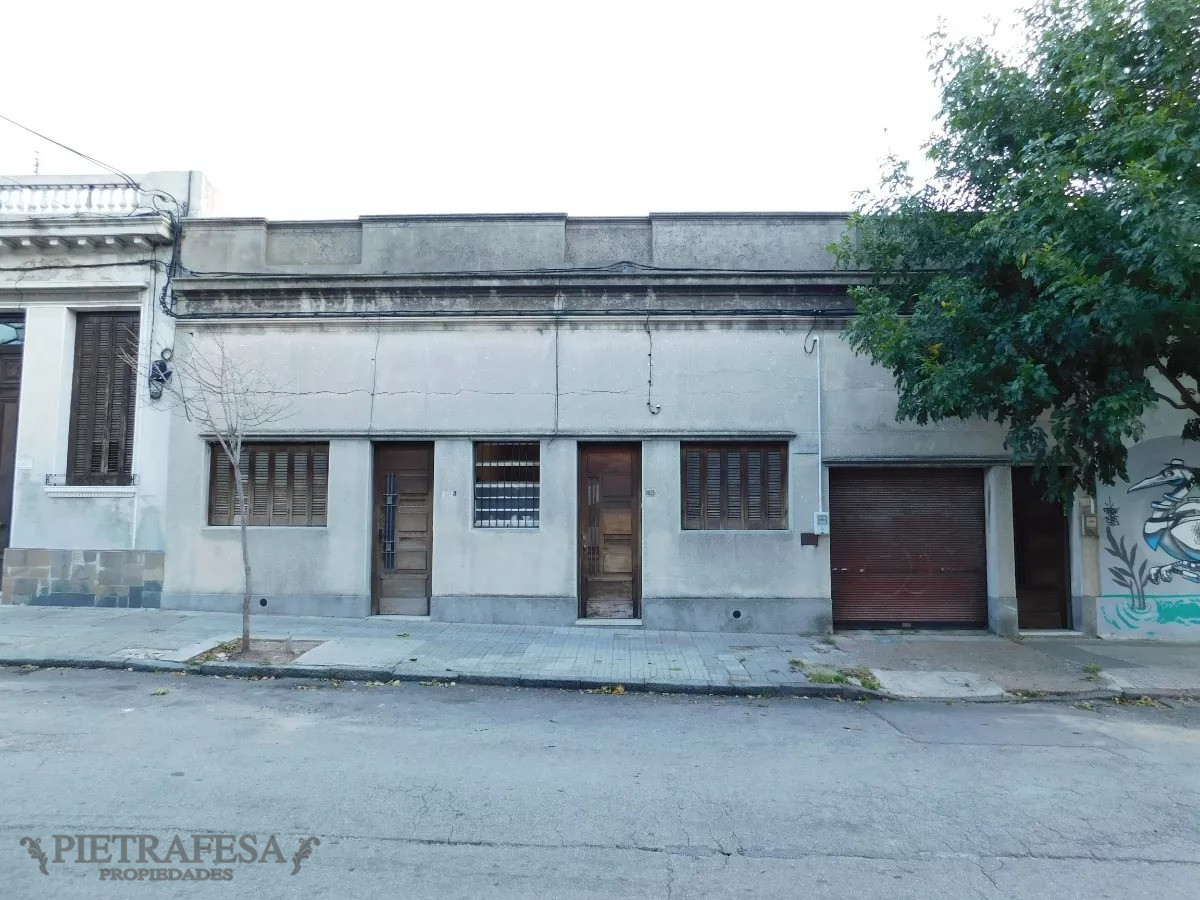 Casa ID.9412 - 3 casas a reciclar en venta, 5 dormitorios, 3 baños-Cordón