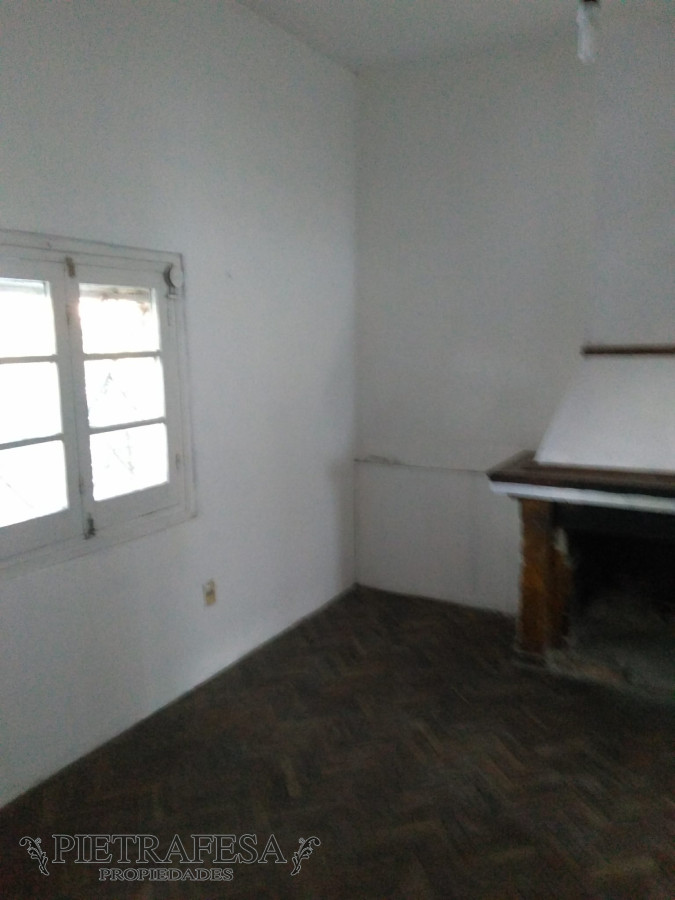 Casa ID.3910 - Casa en Venta con Renta - 2 dormitorios - 1 baño - Andres Gomez - Malvin