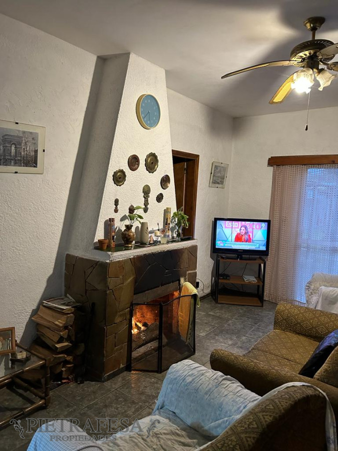 Casa ID.1554 - Casa en venta padrón único con dos casas con fondo y cochera -Zum Felde - Malvin Norte