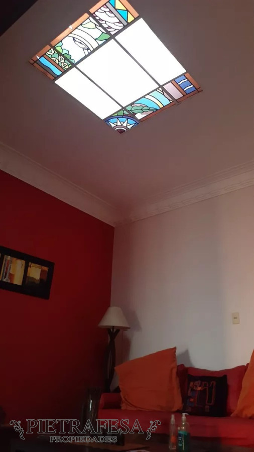Casa ID.8088 - Casa en venta con renta 2 dormitorios, 1 baño y azotea- Pablo Zufriategui - Paso Molino