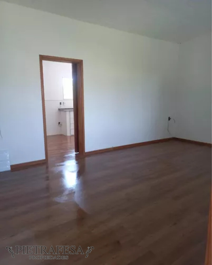 Casa ID.12779 - Casa en alquiler, 2dormitorios, 1baño, patio, cochera. El Pinar.