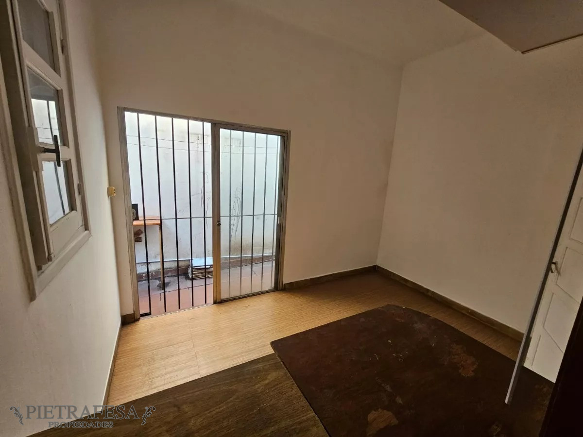 Casa ID.12196 - Casa en venta 3 dormitorios, 2 baños, azotea- La Blanqueada