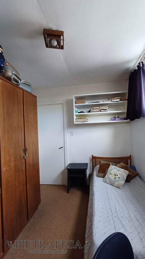 Casa ID.7322 - Casa en venta 5 dormitorios, 4 baños, fondo con piscina y garaje-Basilea-Carrasco