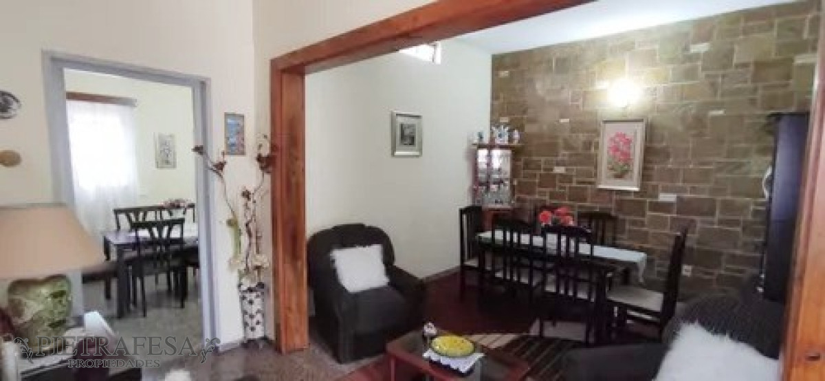 Casa ID.11106 - Casa en venta 2 dormitorios, 1 baño, cochera-Maroñas
