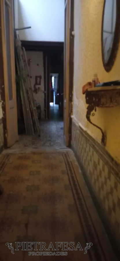 Casa ID.11890 - Casa en venta, 4dormitorios, 2baños, patio. Bella Vista.