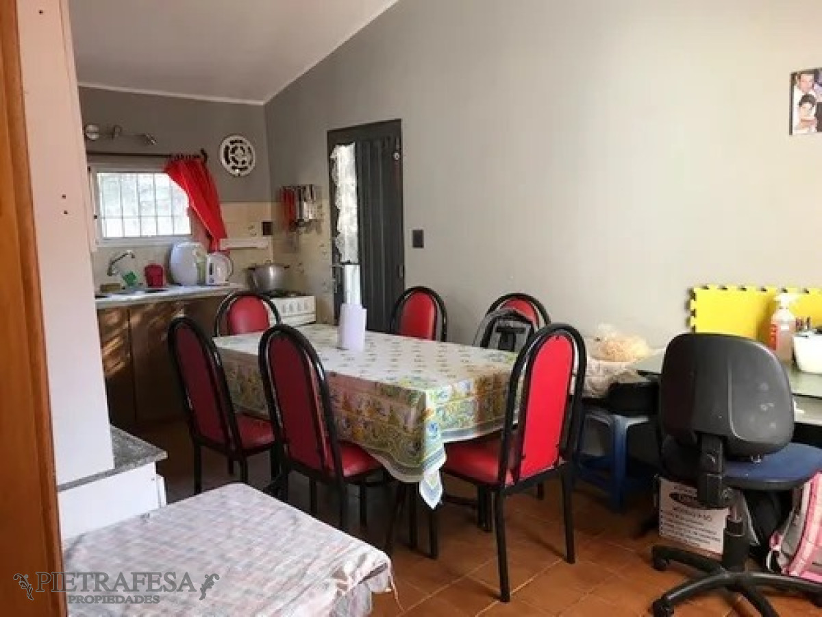 Casa ID.4560 - Casa en venta 3 dormitorios, 1 baño, patio, fondo, -Luis Lamas-Brazo Oriental
