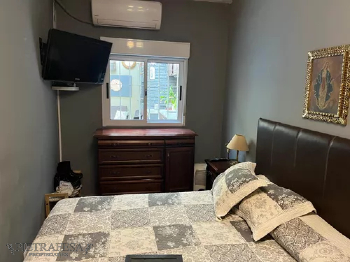 Casa ID.12750 - Casa en venta, 2dormitorios, 1baño, barbacoa. Pocitos.