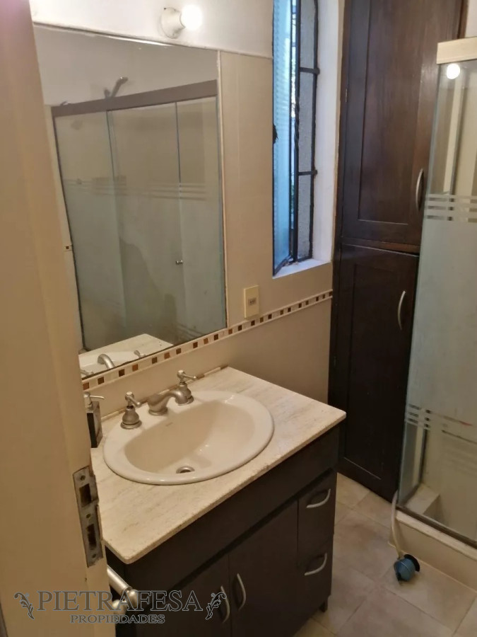Casa ID.6275 - Casa en venta 4 dormitorios, 2 baños, fondo, piscina y cochera-19 de Abril-Prado