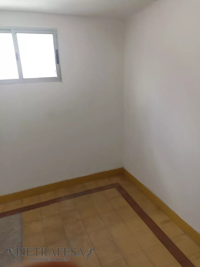 Casa ID.12164 - Casa en venta 4 dormitorios, 2 baños, azotea, unión