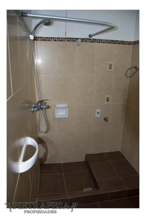 Casa ID.13358 - Casa en alquiler, 1dormitorio, 1baño, azotea. Brazo Oriental.
