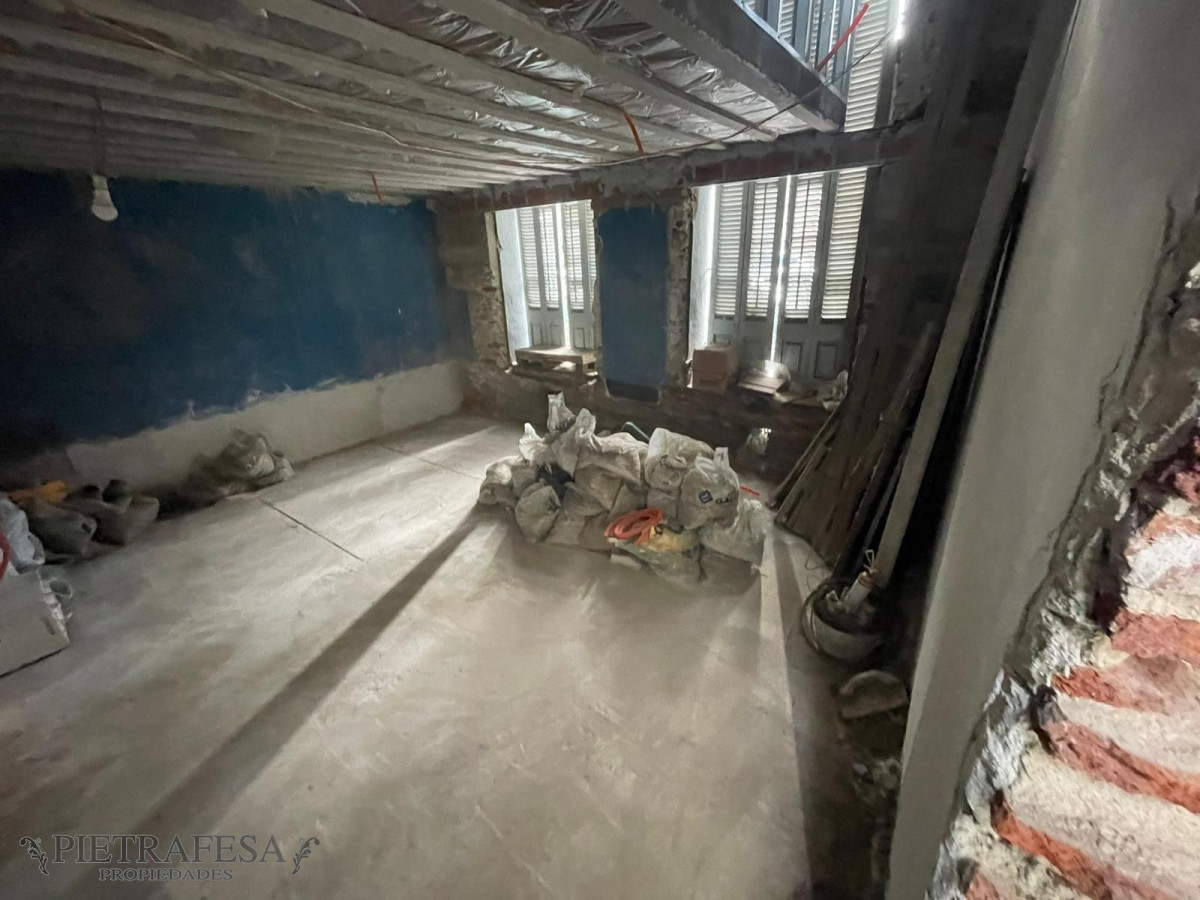 Casa ID.10424 - Casa a terminar en venta, 3 dormitorios, 2 baños-Palermo 