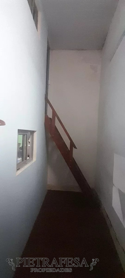 Casa ID.11239 - Casa en venta, 5 dormitorios, 1 baño-Aguada