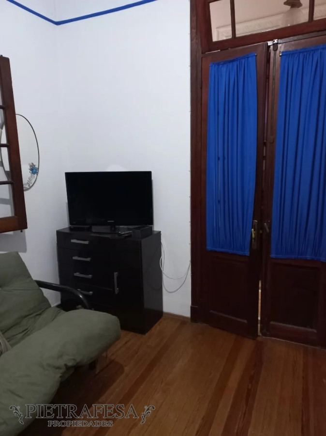 Casa ID.3462 - Casa en venta 6 dormitorios, 3 baños, barbacoa, azotea y Garaje-Cádiz- La Blanqueada