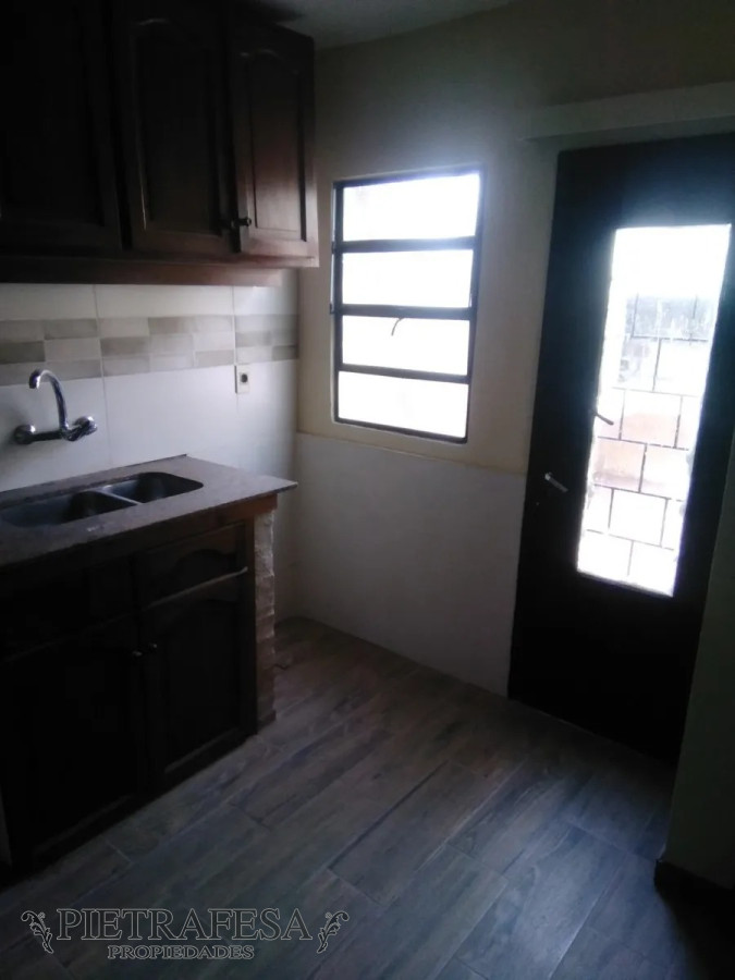 Casa ID.4057 - Casa en venta con renta - 2 dormitorios 1 baño con patio - Cochera - Av. Corrientes - Maroñas