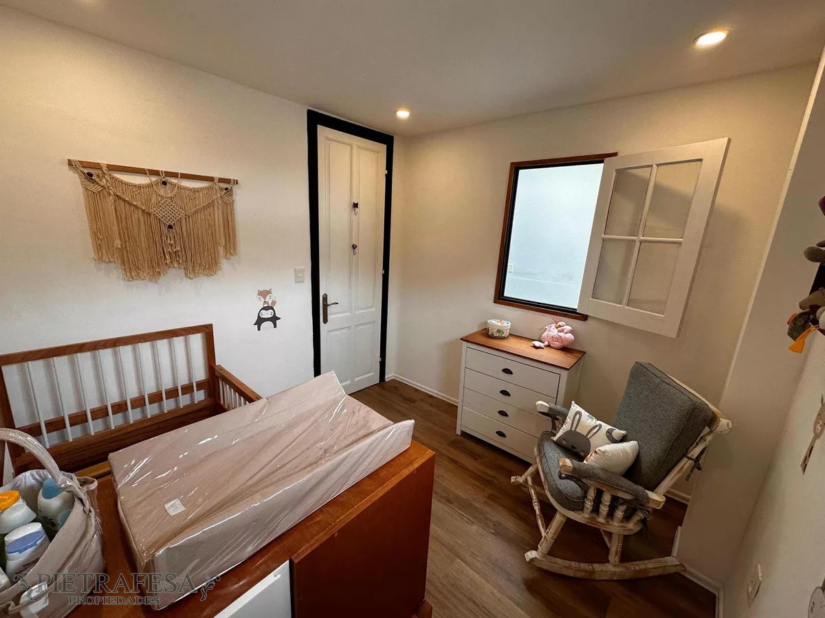 Casa ID.9504 - Casa en venta 2 dormitorios, 3 baños, azotea,gje-Reducto