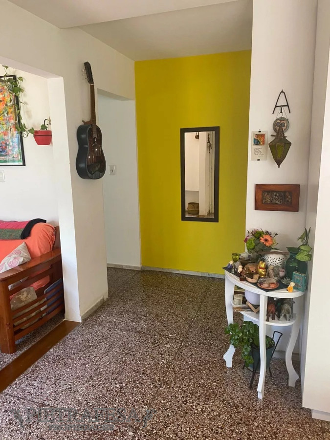 Casa ID.7936 - Casa en venta 1 dormitorio, 2 baños, patio con parrillero y cochera-alle Dr. José Irureta Goyena-Villa Española