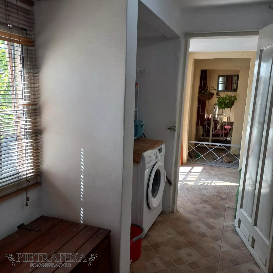 Casa ID.12250 - Casa en venta 2 dormitorios, 2 baños, patio-Colón 