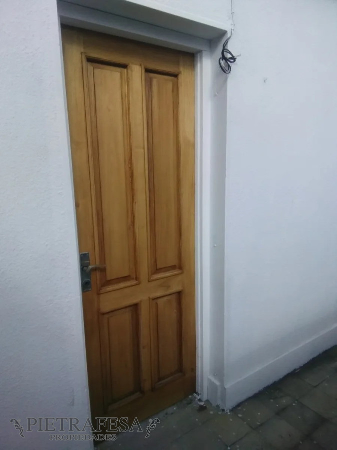 Casa ID.4057 - Casa en venta con renta - 2 dormitorios 1 baño con patio - Cochera - Av. Corrientes - Maroñas