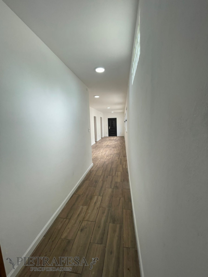 Casa ID.9014 - Casa en venta 2 dormitorios, 1 baño y azotea-Malvin