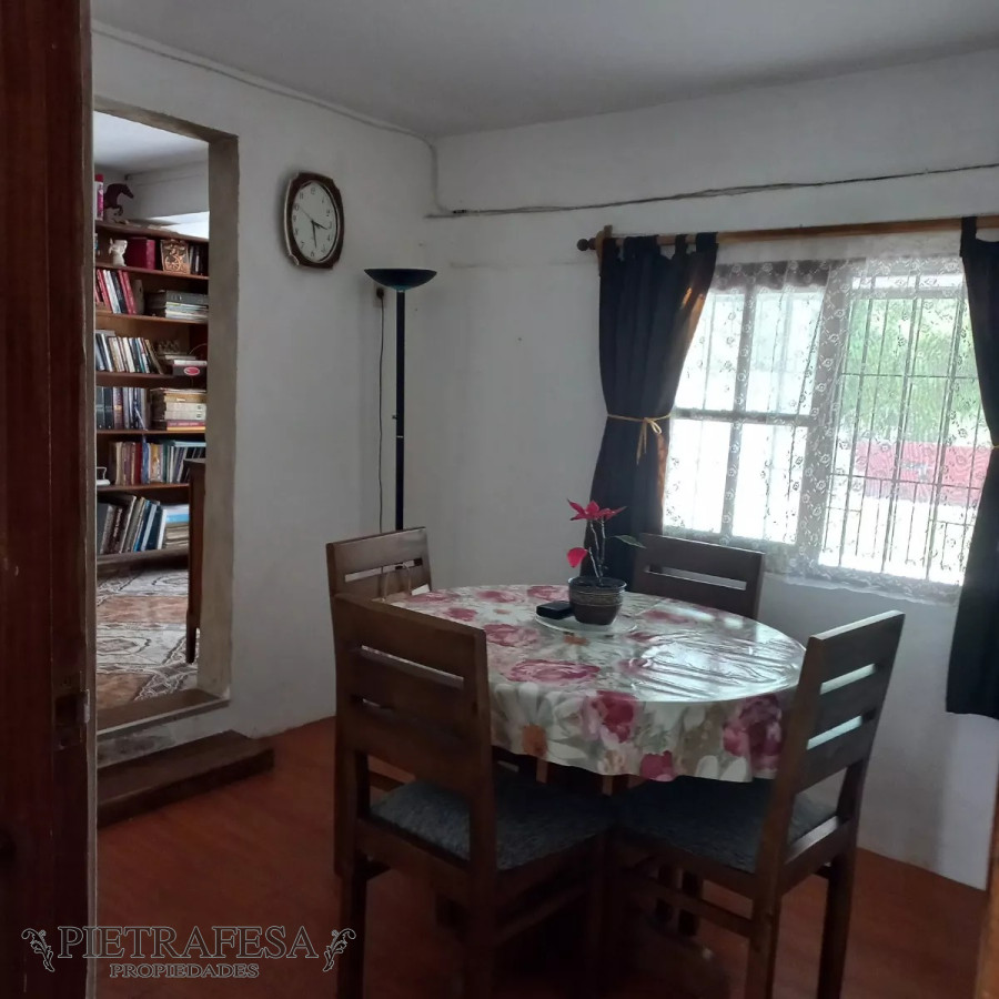 Casa ID.12250 - Casa en venta 2 dormitorios, 2 baños, patio-Colón 
